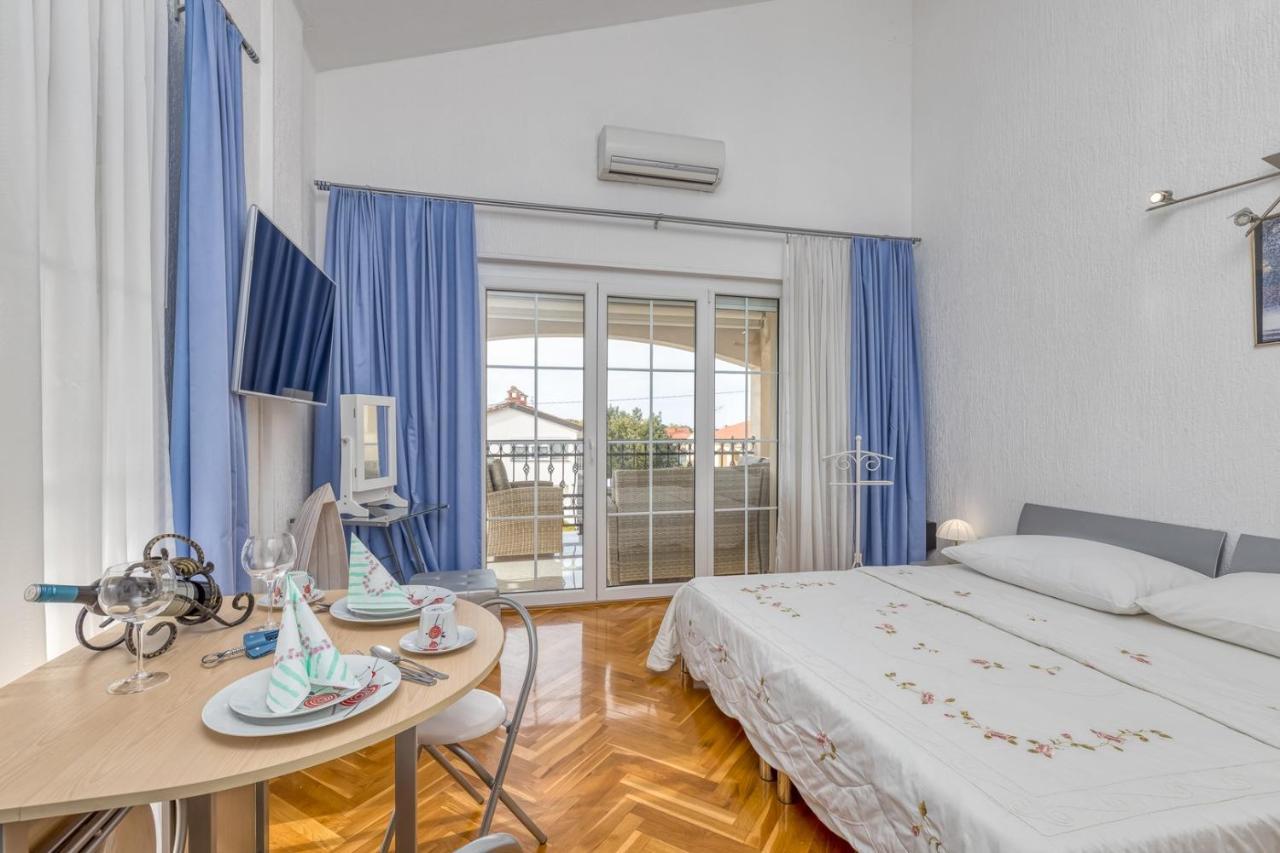 Antonci  Apartments Covic מראה חיצוני תמונה