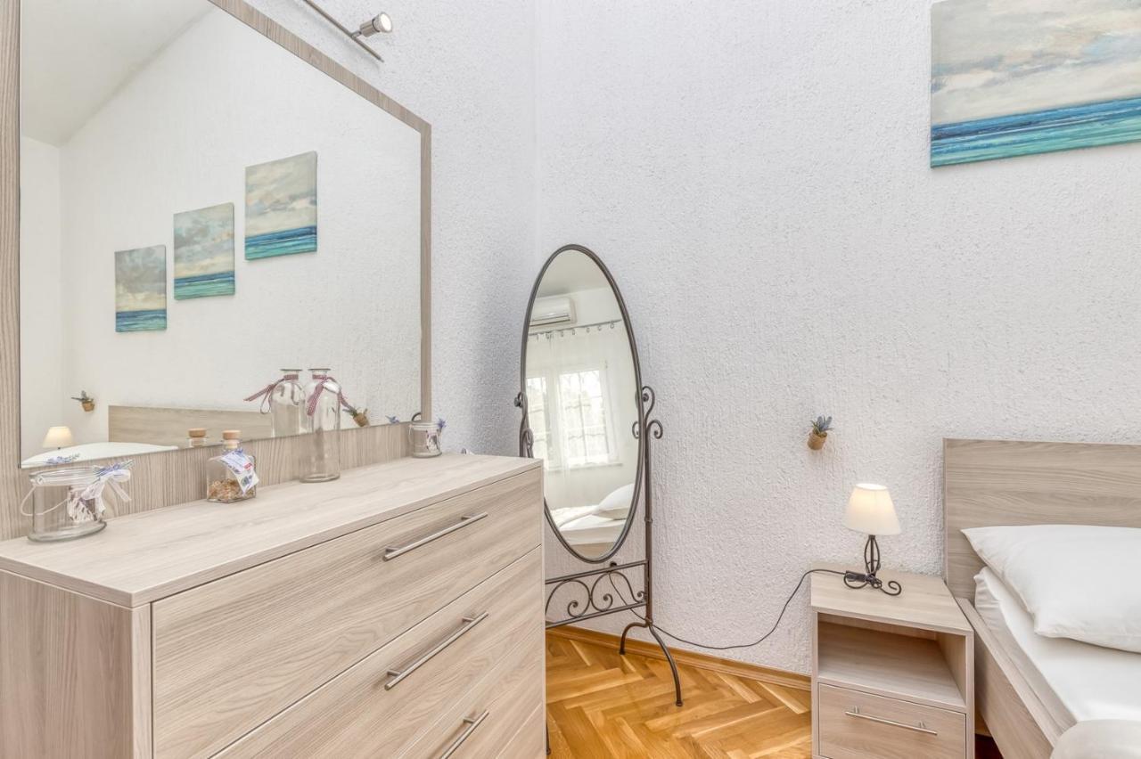 Antonci  Apartments Covic מראה חיצוני תמונה