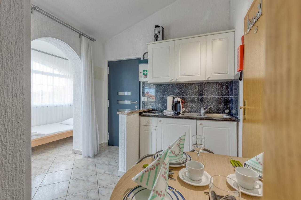 Antonci  Apartments Covic מראה חיצוני תמונה