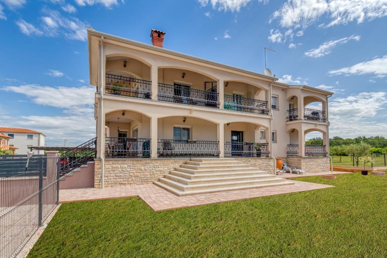 Antonci  Apartments Covic מראה חיצוני תמונה
