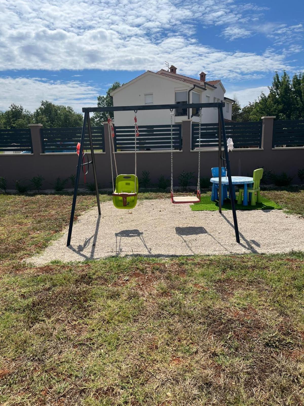 Antonci  Apartments Covic מראה חיצוני תמונה